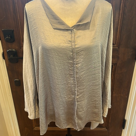 Tutu and Lilli Light Grey/Silver Blouse - Picture 1 of 7